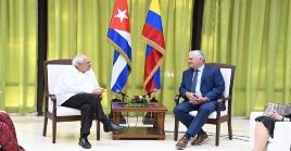 Durante su estancia en la nación caribeña, se reunió con el presidente cubano, Miguel Díaz-Canel Bermúdez, quien le reiteró el apoyo irrestricto de Cuba a la Paz en Colombia.