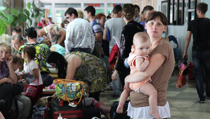 Los desplazados internos de Ucrania ascienden a 230 mil.