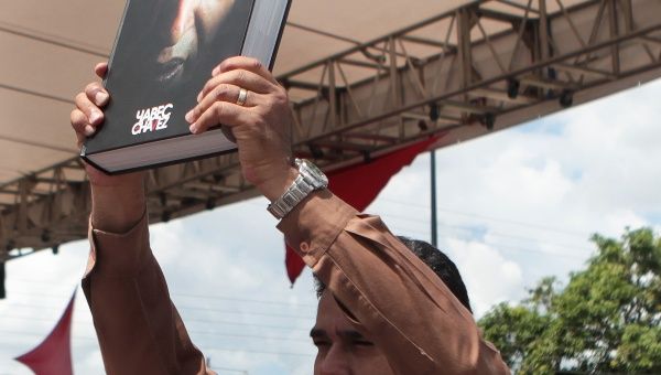 Nicolás Maduro: Chávez nos ha dejado grandes compromisos