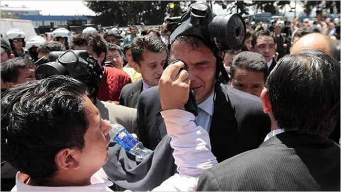 El 30 de septiembre del 2010 intentaron asesinar al presidente de Ecuador (Archivo)
