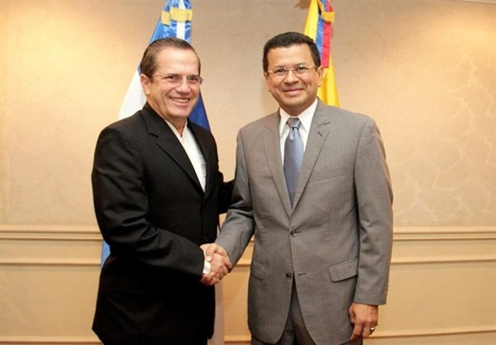 El Salvador y Ecuador buscan fortalecer su economía. (EFE)