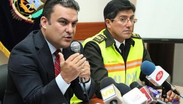 Ministro del Interior de Ecuador, José Serrano, hizo un llamado a mantener la calma en la capital ecuatoriana tras los sismos y réplicas registrados este martes. (Foto: Andes)