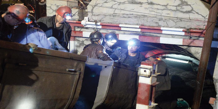 Otros 33 trabajadores de la mina fueron rescatados luego de la inundación. (Foto: Xinhua)