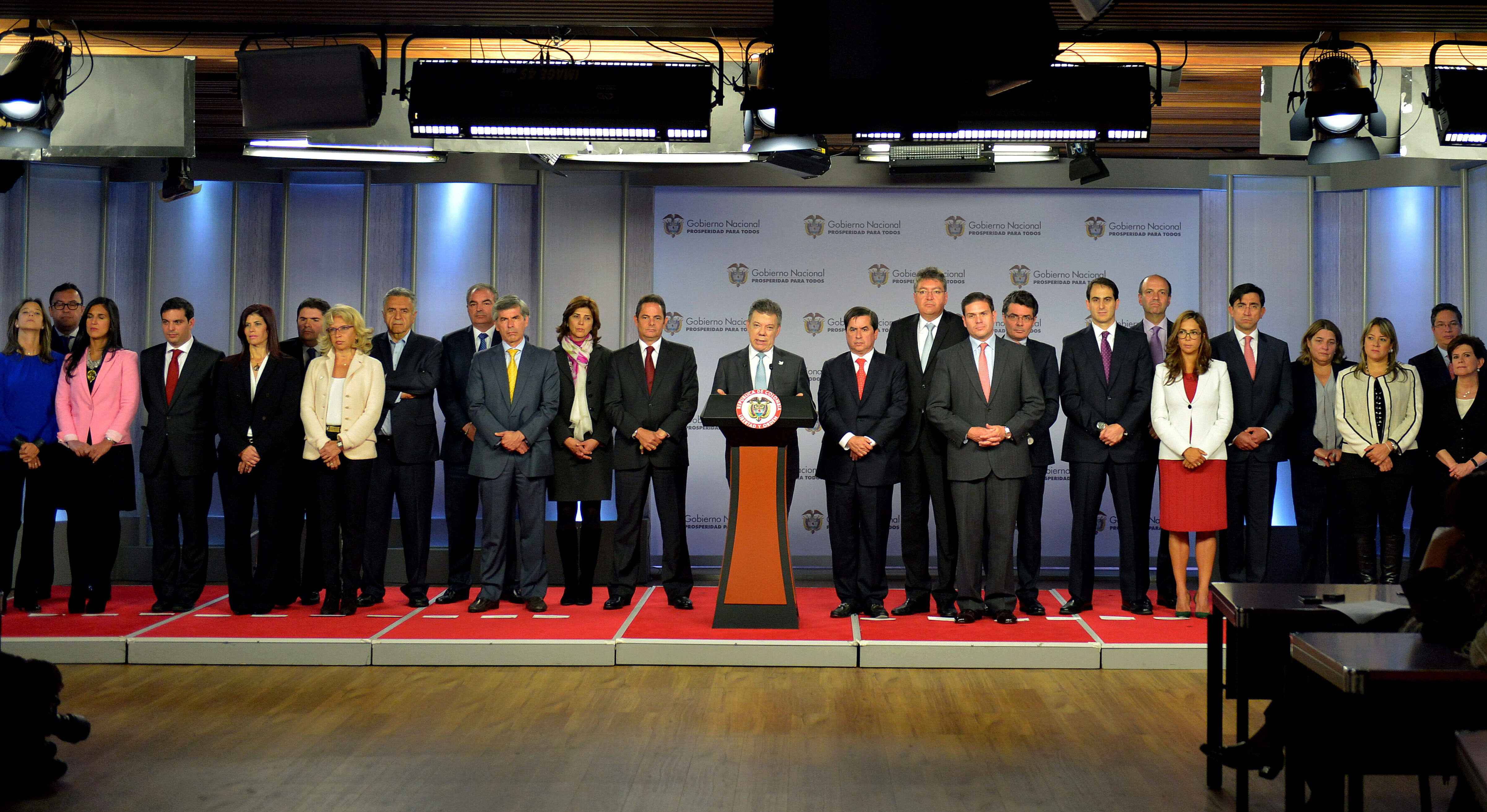 Santos se reunió con su nuevo Gabinete para fijar las nuevas políticas de Gobierno. (Foto: EFE)