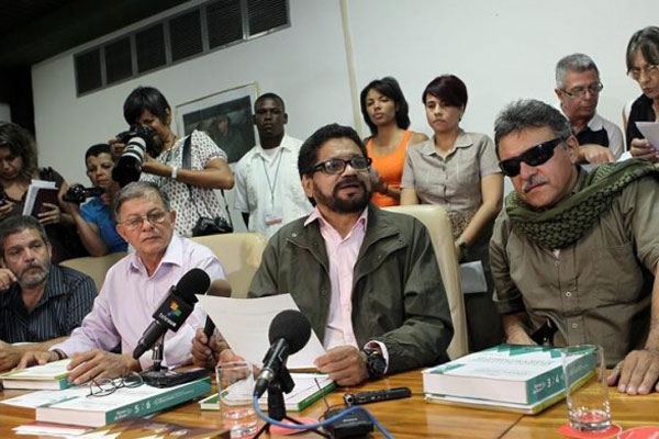 FARC emite comunicado donde anuncia la decisión de liberar al soldado estadounidense Kevin Scott como gesto en los diálogos de paz con el Gobierno. (Foto: Archivo)