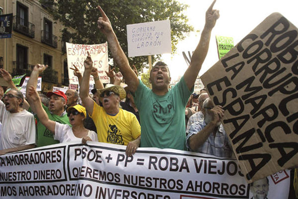Españoles piden la dimisión inmediata del Presidente del Gobierno (Foto: Archivo)