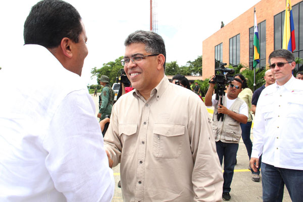 Los canciller de Colombia y Venezuela acordaron una reunión para tomar acciones sobre el hurto de vehículos (Foto: MPPRE)