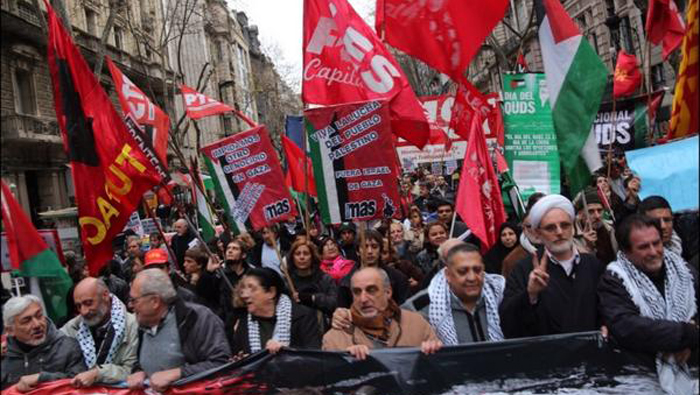 Argentinos marcharon este sábado por las calles de Buenos Aires pidiendo el fin del asedio en Gaza. (Foto: Archivo)