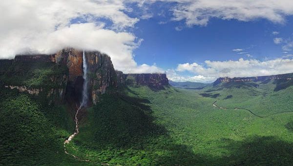 La cascada más alta, llamada Salto Ángel se encuentra en el estado Bolívar. (Foto: Récord Guinness)