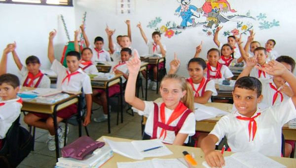 Los cubanos reciben más educación que más de 200 millones de personas en América Latina (Foto:Archivo)