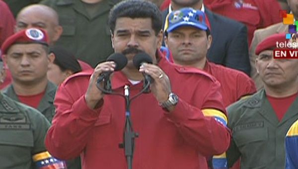 El presidente de Venezuela, Nicolás Maduro, aprovechó esta fecha para condecorar a esos soldados que acompañaron en su gesta al comandante Chávez (Foto: teleSUR)