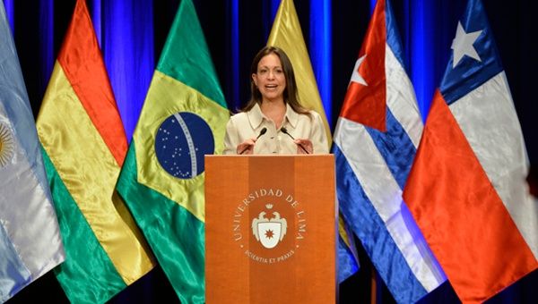 La exdiputada se encuentra en Lima buscando apoyo de grupos extranjeros para conspirar contra Venezuela. (Foto: AFP)