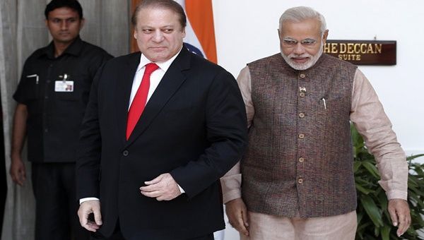 El primer ministro paquistaní, Nawaz Sharif, se reunió con su homólogo indio, Narendra Modi. (Foto: Reuters)