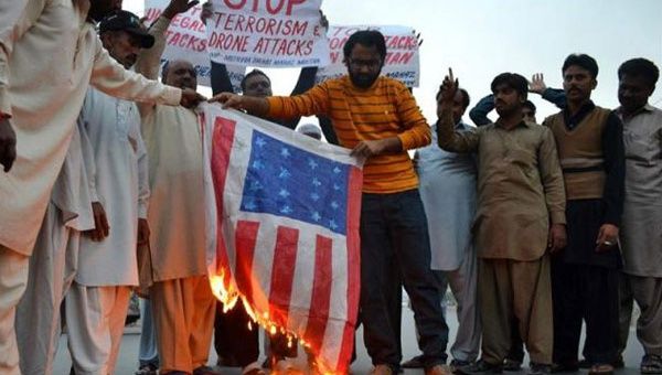Paquistaníes rechazan la injerencia militar estadounidense en su país (Foto: Archivo)