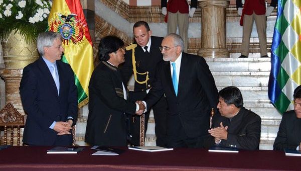 Expresidente Carlos Mesa asumió la responsabilidad de explicar la demanda marítima (Foto: EFE)