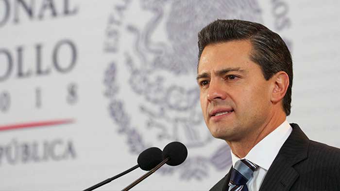 Peña Nieto considera que quienes se oponen a la reforma migratoria desestiman la contribución histórica de los inmigrantes al surgimiento de ese país (Archivo)