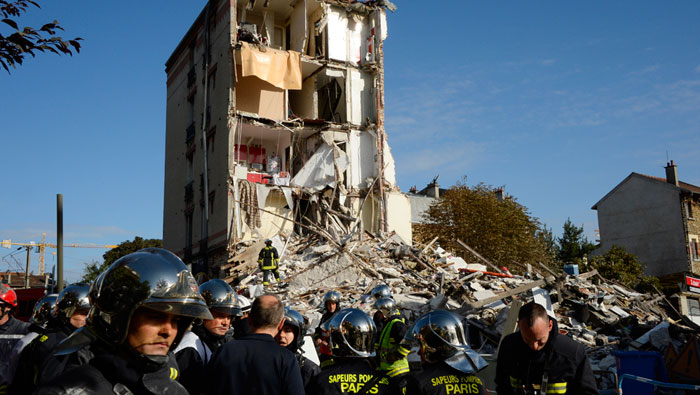 Entre los escombros hay al memnos una docena de desaparecidos. (Foto: AFP)