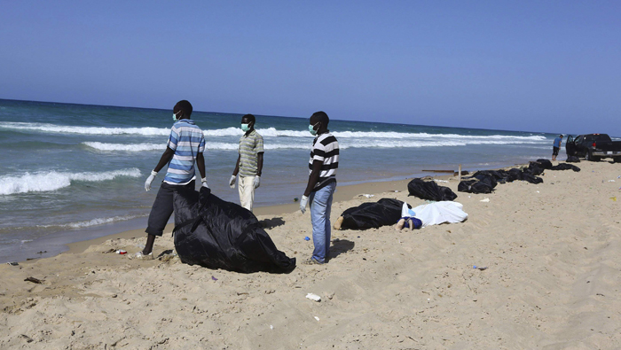 Hallan 15 cadáveres de inmigrantes africanos cerca de Trípoli. (Foto: Reuters)