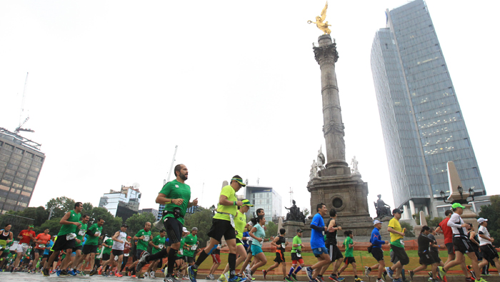 Peruano obtiene victoria en maratón de Ciudad de México. (Foto: EFE)
