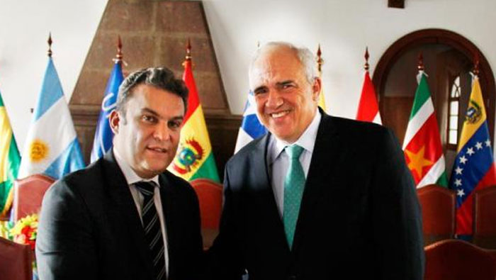 El nuevo secretario de Unasur, Ernesto Samper, inició labores en Quito. (Foto: Twitter Unasur)