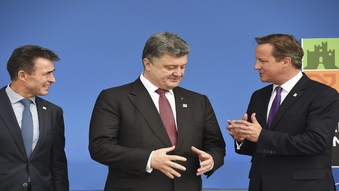 Poroshenko se reunió con distintos líderes mundiales para abordar crisis en Ucrania. (Foto: EFE)