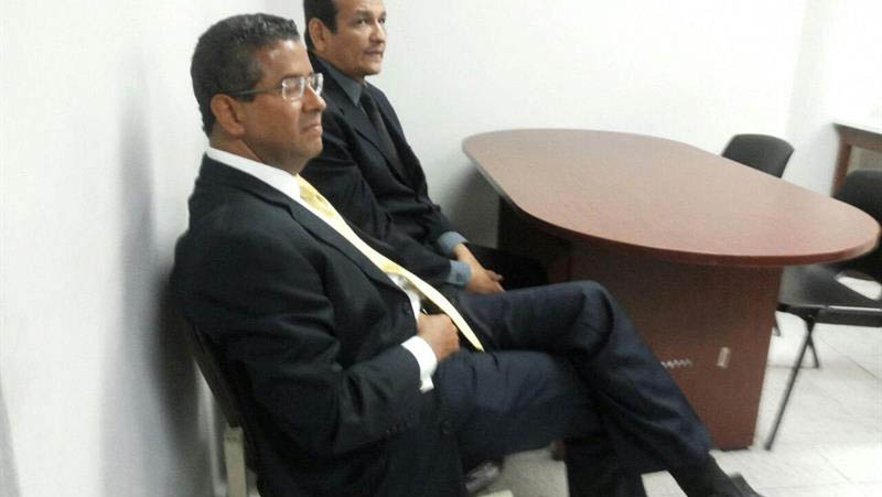 El expresidente Flores se encuentra en el Juzgado Primero de Instrucción de El Salvador. (Foto: EFE)