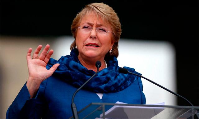 Bachelet aseguró que la dictadura les enseñó que en Chile no hay espacio para la violencia (Photo: Reuters)