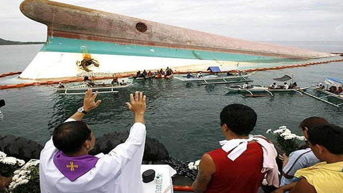 El acercamiento del tifón Kalmaegi ocasionó olas gigantes que causaron el naufragio del ferry (Foto: Archivo)