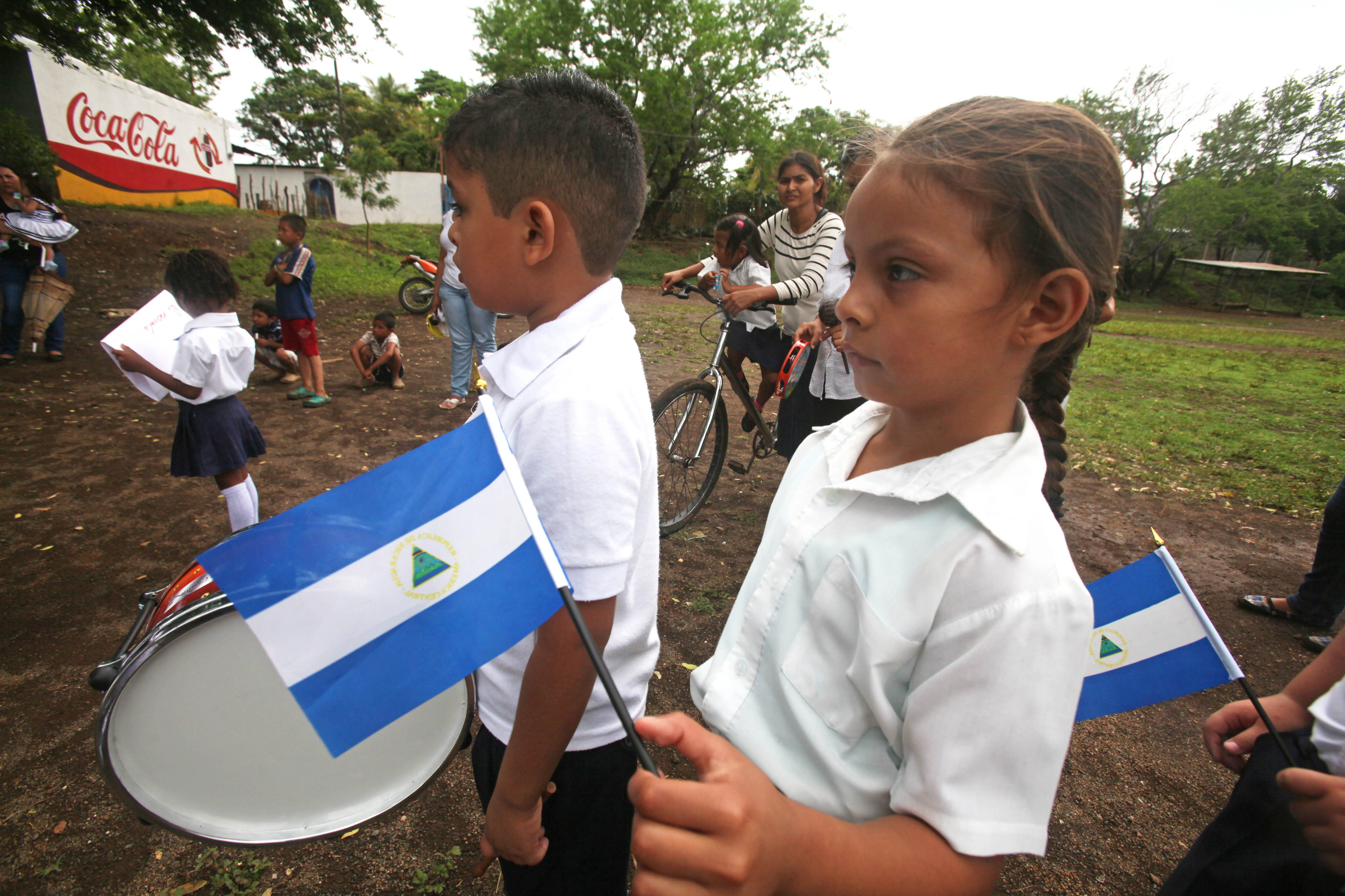 Los niños en Nicaragua, protagonizaron los actos de calle con mucha alegría y colorido. (Foto: EFE)