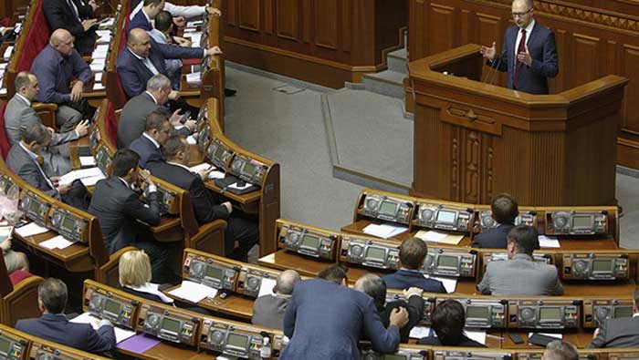 El proyecto de ley convoca a elecciones locales en Donbass para el 7 de diciembre y al Parlamento ucraniano en todo el territorio nacional para el 27 de octubre (Reuters)