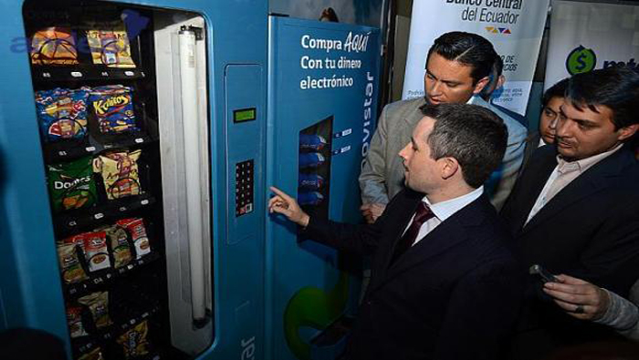 El uso del dinero electrónico en Ecuador ha sido la mejor propuesta del Campus Party. (Foto: Andes)