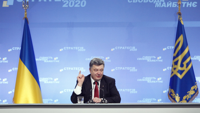 Poroshenko firma decreto donde autoriza cierre temporal de fronteras con Ucrania. (Foto: Reuters)
