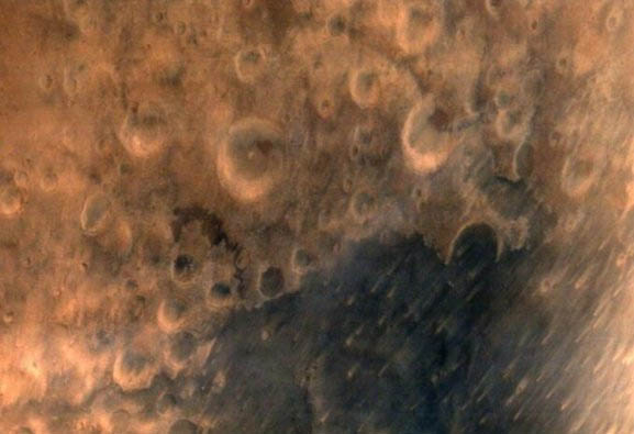 Sonda espacial india envía sus primeras fotos de Marte