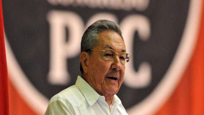 El mandatario cubano se une al duelo de la militancia revolucionaria venezolana. (Foto:EFE)