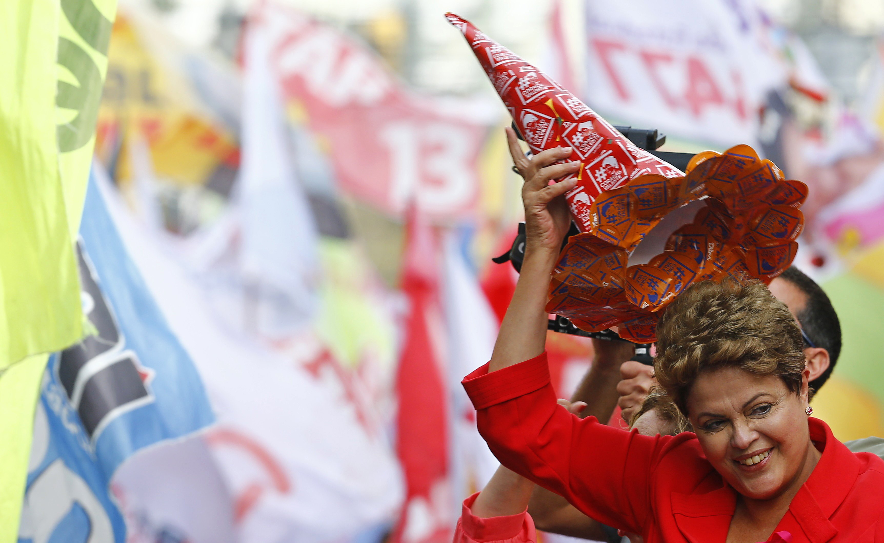 Rousseff recorrió Belo Horizonte en cierre de campaña
