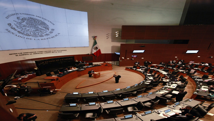Senadores del PRD exhortan a investigar los hechos violentos que  llevaron  a la desaparición forzosa de los estudiantes de Iguala (Foto:Archivo)