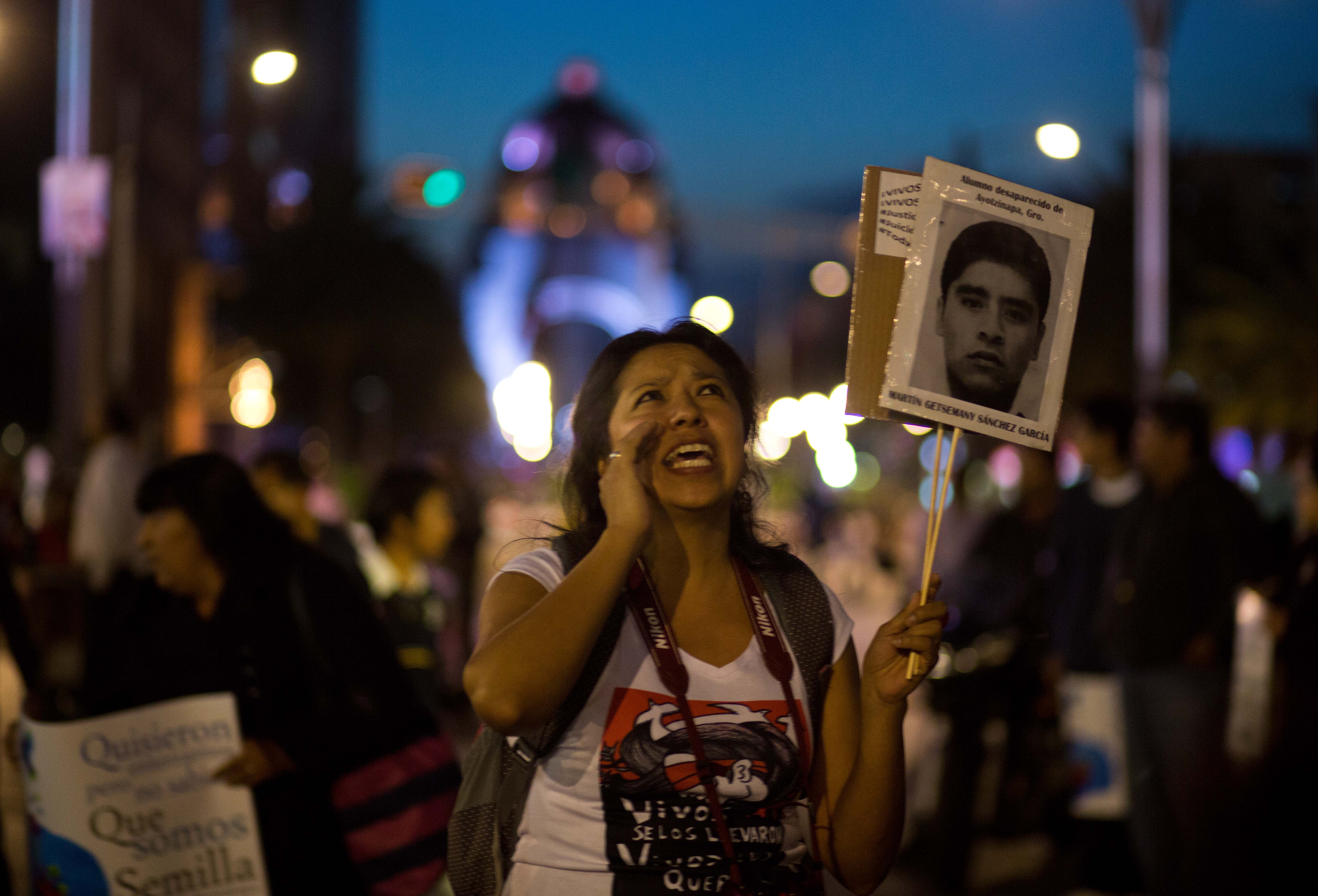 México no descansa hasta ver vivos a los 43 estudiantes normalistas