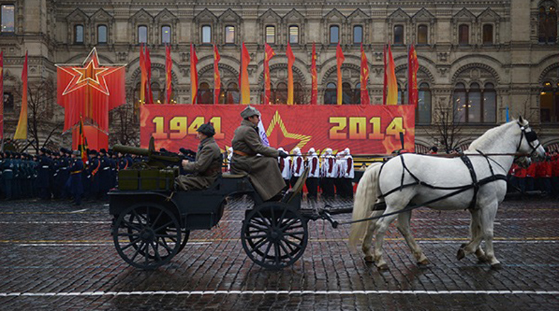 Por primera vez reconstruyeron los hechos más notables de la Gran Guerra Patria, desde la defensa de Moscú hasta el asalto al Reichstag. (Foto: RIA Novosti)