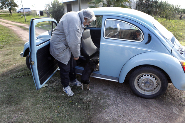 El Presidente Mujica sostuvo que se quedará con su carro. (Foto: Archivo)