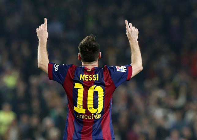 Messi estuvo imparable en el campo contra el Sevilla al anotar tres goles. (Foto:Reuters)