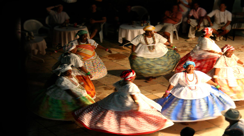 La Samba de Roda de Recôncavo de Bahía en Brasil está inscrita como patrimonio inmaterial de la Unesco.
