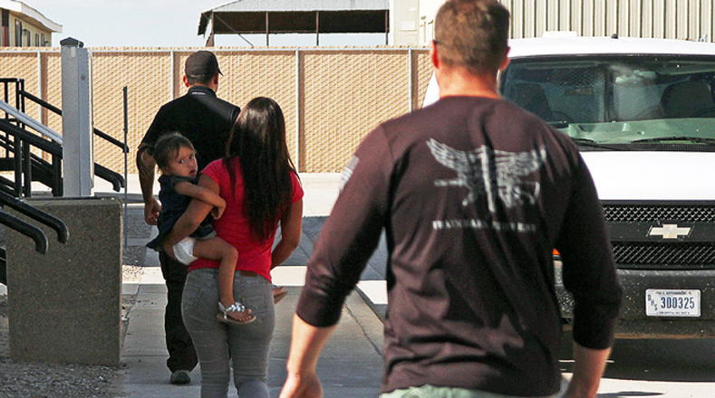 Las medidas migratorias del Gobierno de Obama no amparan a los niños y madres que llegaron recientemente a EE.UU.