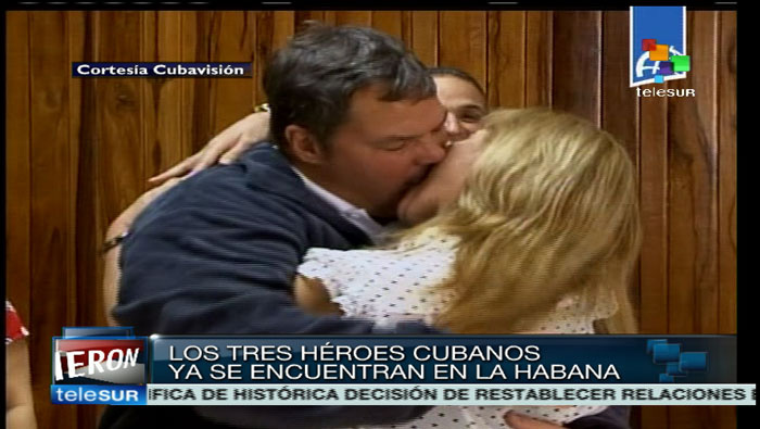 Muestras de amor luego de más de 16 años de separación entre Ramón Labañino y su esposa.