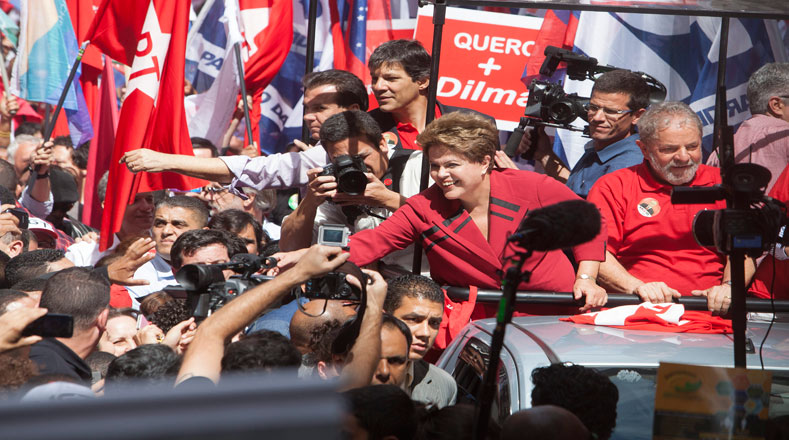 En la campaña para el balotaje del 26 de octubre, la mandataria Dilma Rousseff hizo una intensa campaña electoral por los sectores populares de Brasil.