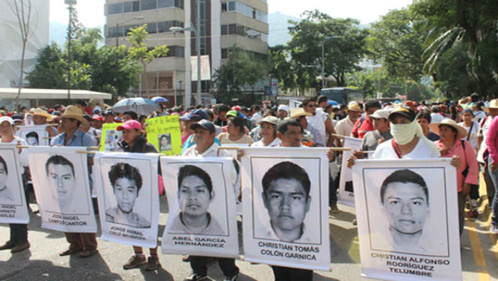 Allegados y familiares de los estudiantes desaparecidos agradecieron el respaldo de la Coordinadora Estatal de los Trabajadores de la Educación del estado de Guerrero
