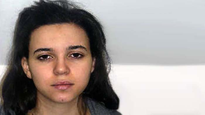 Hayat Boumeddiene, de 26 años, está siendo buscada por las autoridades de Francia por su supuesta participación en los atentados de esta semana en ese país.