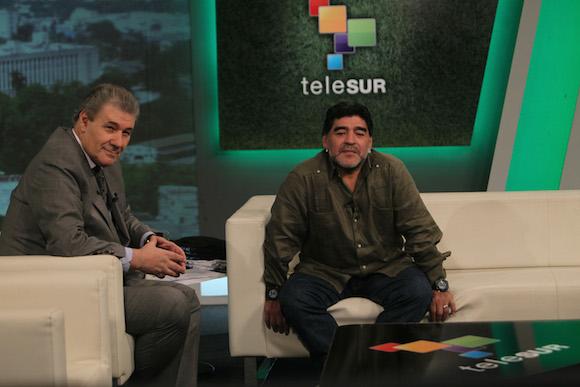 Víctor Hugo y Maradona se reencontraron en La Habana.