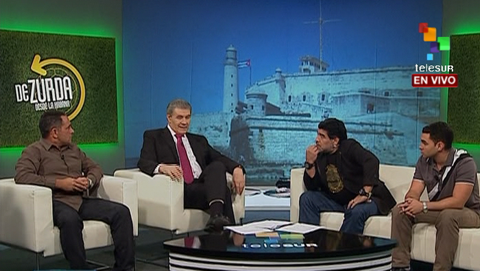 El joven cubano Elián González y su padre fueron invitados en el programa De Zurda transmitido por teleSUR.