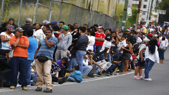Venezuela intensifica lucha contra la guerra economica para evitar colas y garantizar abastecimiento de productos.