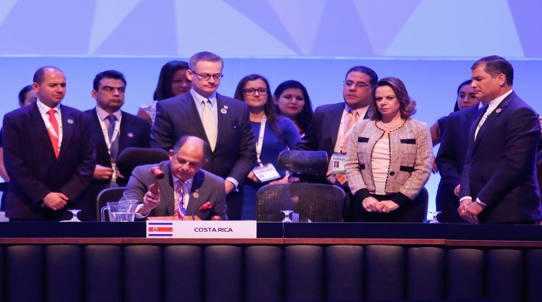 El presidente de Costa Rica, Luis Guillermo Solís, afirmó que su nación fortaleció la dimensión multilateral de la Comunidad de Estados Latinoamericanos y Caribeños (CELAC).